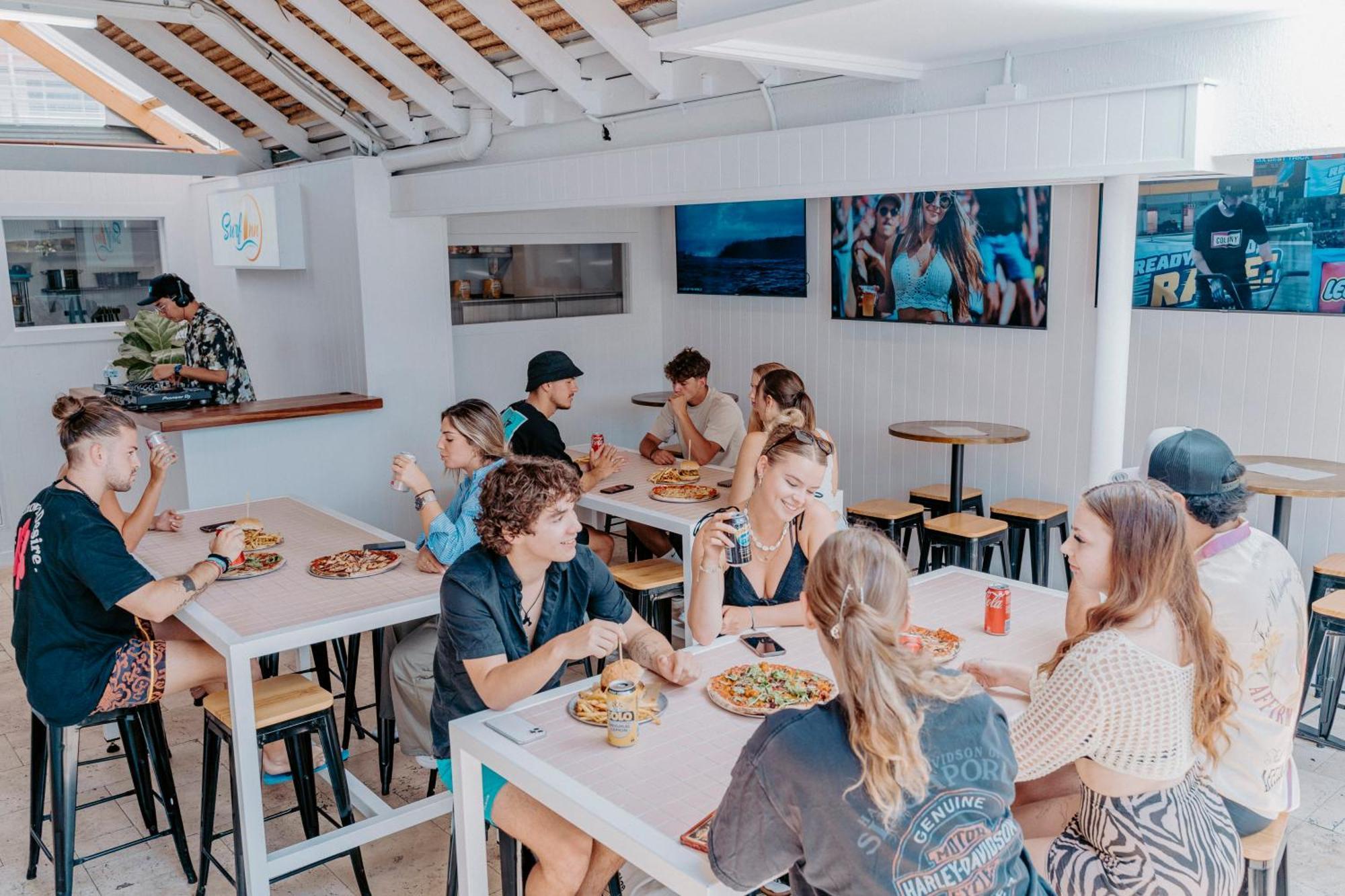 Surf Inn Boutique Backpackers - Free Breakfast Gold Coast Kültér fotó