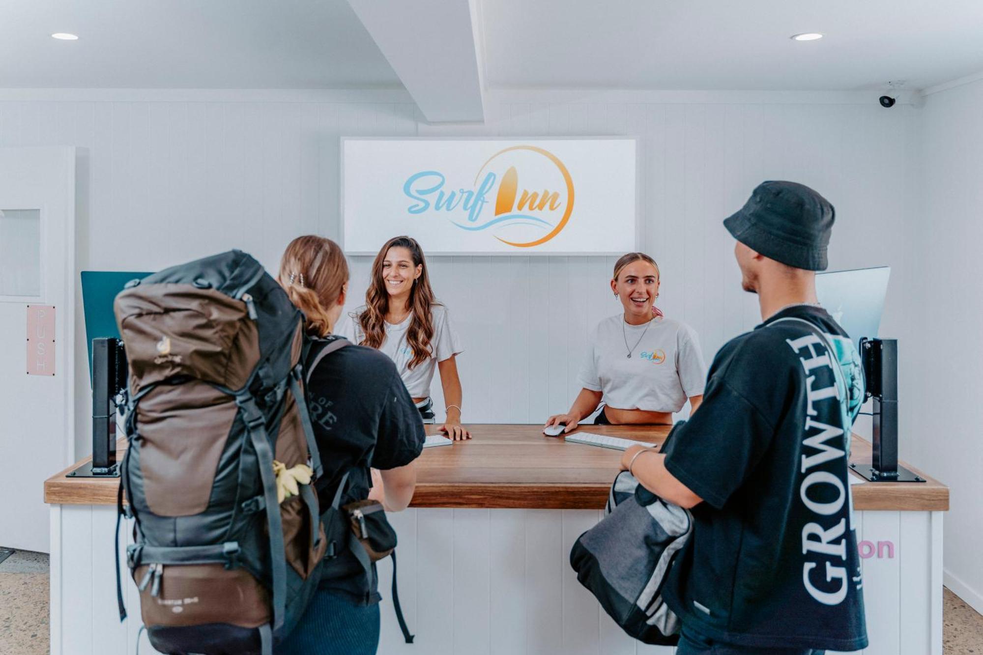 Surf Inn Boutique Backpackers - Free Breakfast Gold Coast Kültér fotó